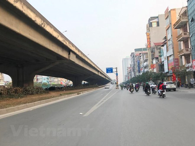 Hà Nội: Đề nghị xén dải phân cách, mở rộng mặt đường Nguyễn Xiển ảnh 1