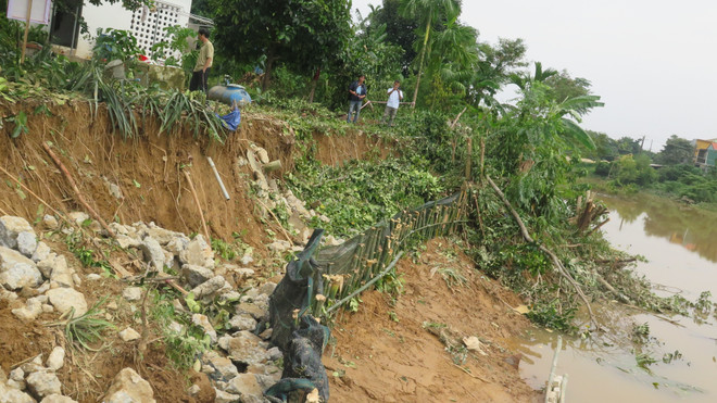 Thừa Thiên-Huế: Khẩn trương khắc phục tình trạng sạt lở bờ sông ảnh 3