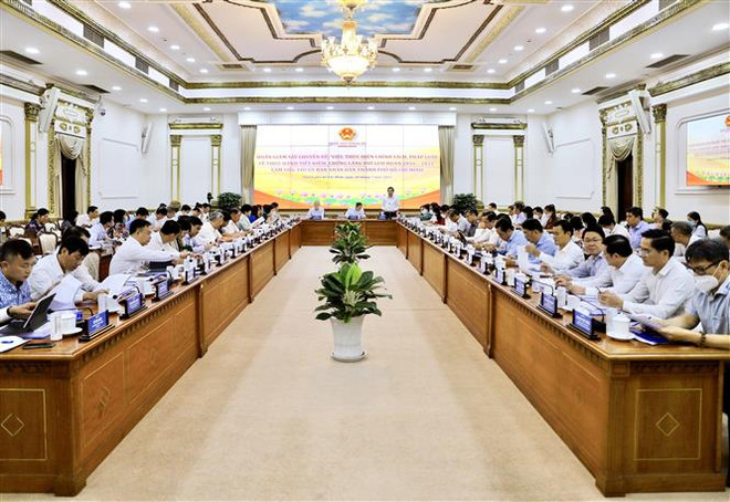 Quốc hội giám sát về thực hành tiết kiệm, chống lãng phí tại TP.HCM ảnh 1