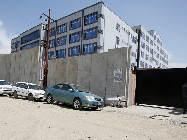 Đánh bom khu ngoại giao ở Kabul: Ít nhất 40 người thương vong ảnh 1