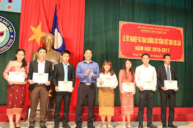 "Homestay" cho học sinh Lào: Dạy tiếng Việt gắn với sự ấm áp gia đình ảnh 6