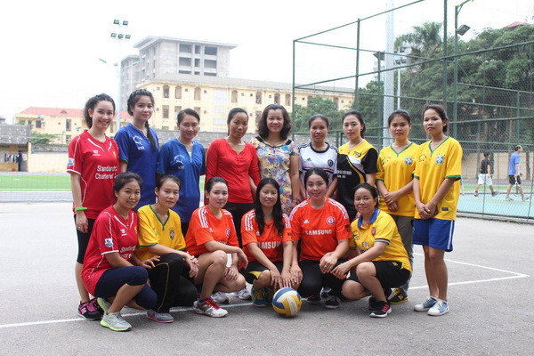 Người mẹ hiền của các thế hệ sinh viên Lào trường Báo chí ảnh 5