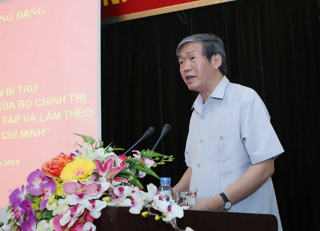 "Đẩy mạnh học tập và làm theo tấm gương đạo đức Hồ Chí Minh" ảnh 1