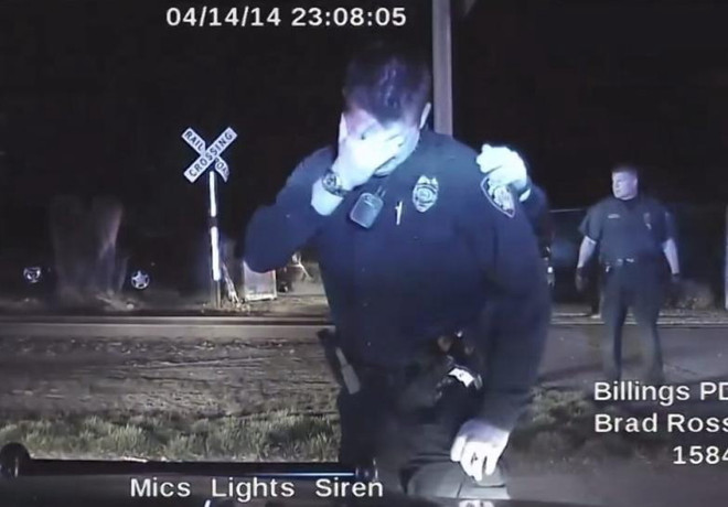 Cảnh sát Mỹ bật khóc sau khi bắn chết nghi phạm của 1 vụ cướp ảnh 1