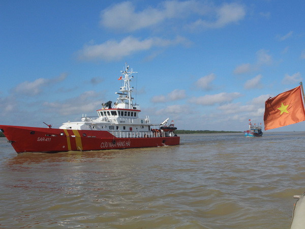 Cứu sống 5 thuyền viên gặp nạn trên tàu chìm ở biển Vũng Tàu ảnh 1