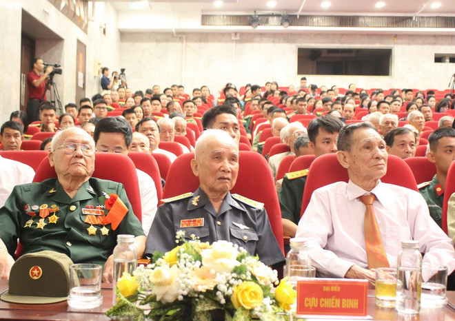 ttxvn_cuu binh giai phong thu do.jpg