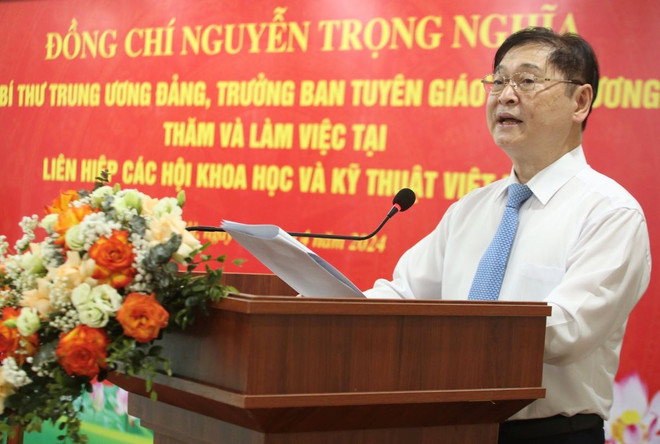 Ông Phan Xuân Dũng, Bí thư Đảng đoàn, Chủ tịch Liên hiệp các Hội Khoa học và Kỹ thuật Việt Nam phát biểu. (Ảnh: Nguyễn Thu Phương/TTXVN phát) ttxvn_truong_ban_tuyen_giao_trung_uong_lam_viec_voi_lien_hiep_cac_hoi_khoa_hoc_va_ky_thuat_viet_nam_2.jpg