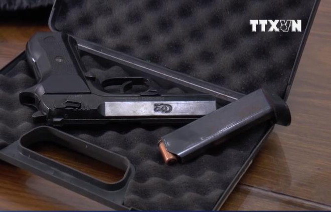 [Video] Nhiều vũ khí 'nóng' trong đường dây cá độ bóng đá triệu đô ảnh 1