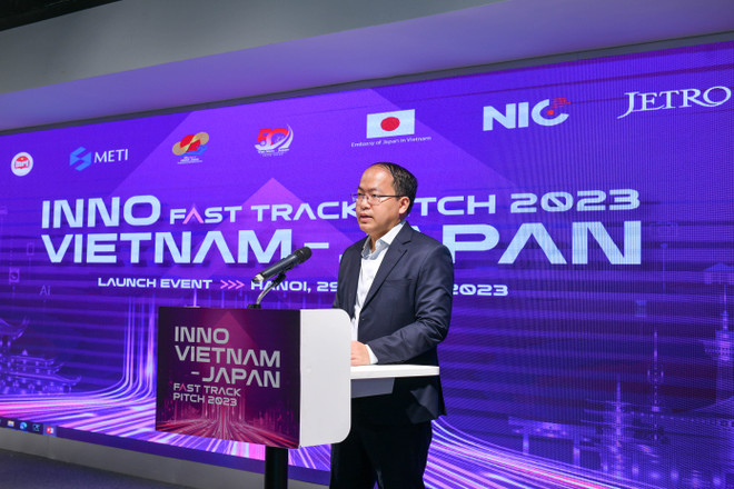 Chương trình “Inno Vietnam - Japan Fast Track Pitch 2023 ngày 29/8. (Ảnh: PV/Vietnam+) Thu hút đổi mới sáng tạo thông qua các đề bài thực tiễn và tiềm năng ảnh 1