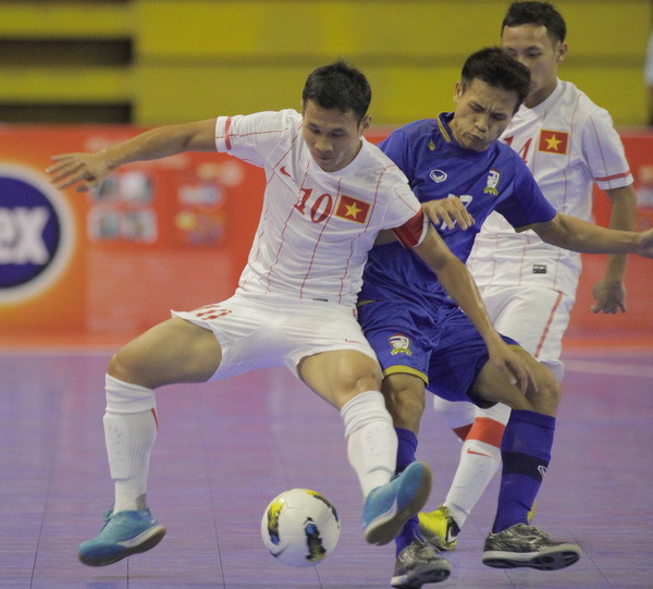 Futsal quốc tế: Brazil chạm tay vào cúp, Việt Nam lại thua ảnh 1