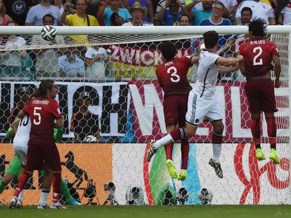 Trung vệ Hummels có thể lỡ trận đấu với Ghana do chấn thương ảnh 1