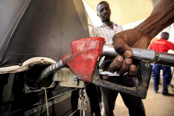 Nỗi lo về biến thể Omicron giảm bớt, giá dầu châu Á mở rộng đà tăng ảnh 1