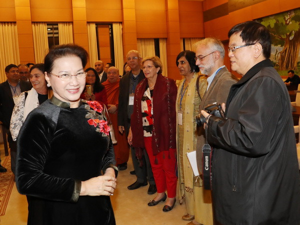 Chủ tịch Quốc hội tiếp Đoàn dự Hội nghị Hội đồng Hòa bình thế giới ảnh 1