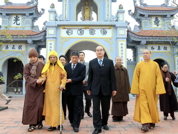 Chủ tịch Mặt trận Tổ quốc chúc Tết lãnh đạo Giáo hội Phật giáo ảnh 1