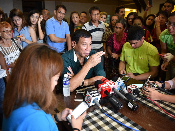 Tổng thống đắc cử Philippines dành ghế nội các cho cánh tả ảnh 1