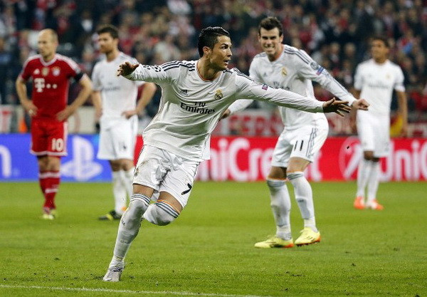 Tin 3/5: M.U nhận tin vui từ van Persie, Ronaldo được thưởng ảnh 2