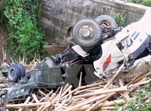 Vụ ôtô lao xuống vực sâu: Xác định danh tính 4 nạn nhân tử vong ảnh 1