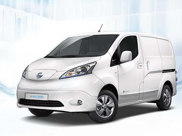 Nissan bán mẫu xe điện e-NV200 với giá khởi điểm 37.900 USD ảnh 1