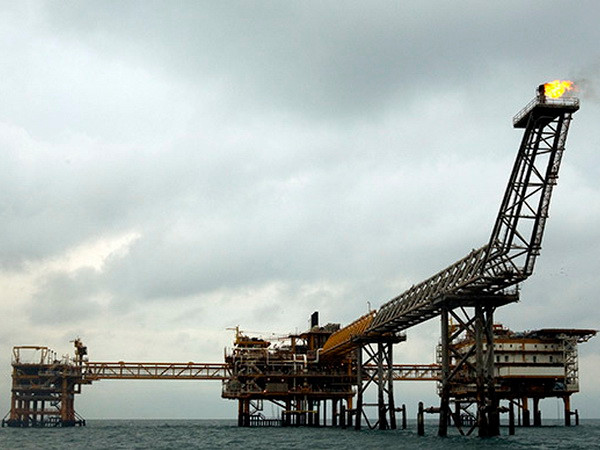 Iran đã xác nhận thỏa thuận đổi dầu lấy ngũ cốc với Nga ảnh 1