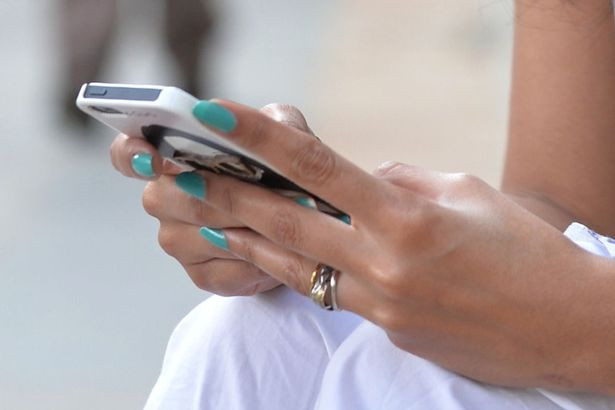 Bác sỹ gửi video khỏa thân cho bệnh nhân từ email bệnh viện ảnh 3