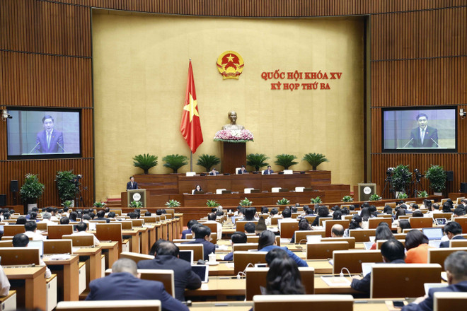 Quang cảnh Kỳ họp thứ 3, Quốc hội khóa XV chiều 23/5. (Ảnh: Doãn Tấn/TTXVN) Ngày 24/5, Quốc hội tiếp tục thảo luận về nhiều nội dung quan trọng ảnh 1