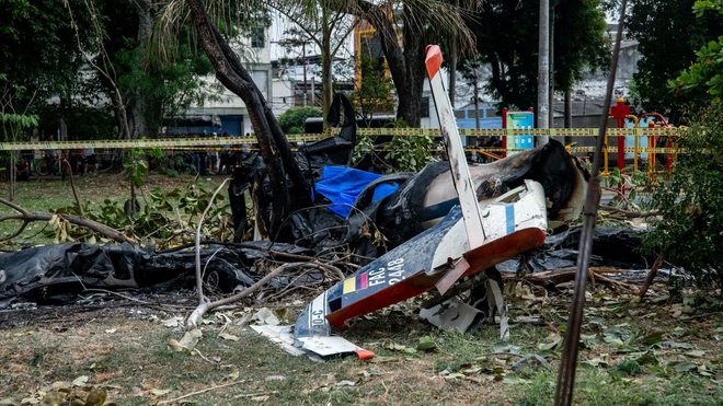 Rơi máy bay huấn luyện của Không quân Colombia, một phi công tử nạn ảnh 1