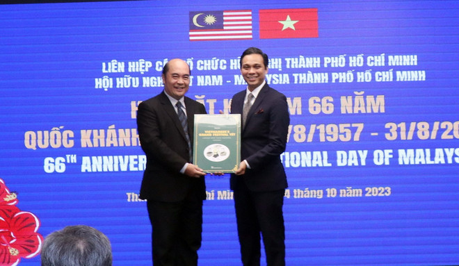 Vun đắp tình hữu nghị giữa nhân dân TP.HCM và nhân dân Malaysia ảnh 1