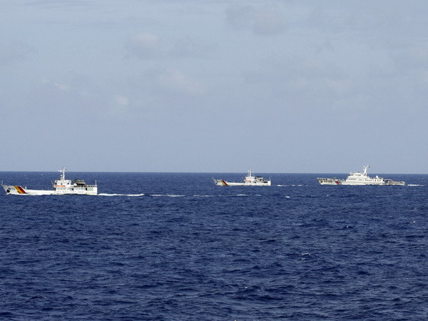 Tàu Trung Quốc cản tàu Việt Nam tiếp cận giàn khoan Hải Dương-981 ảnh 1