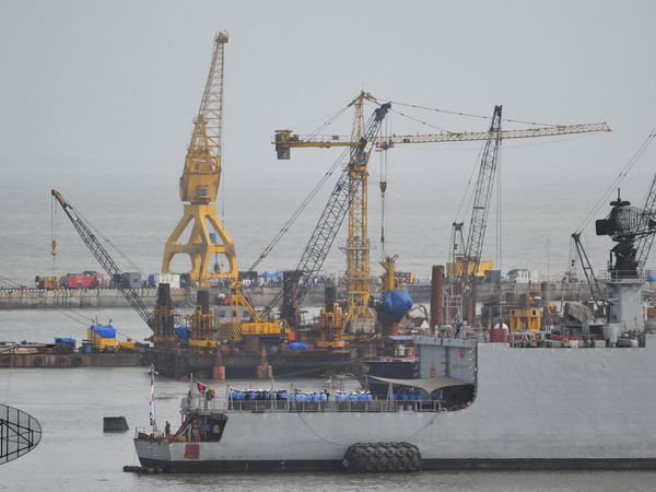 Ấn Độ và Kuwait tiến hành tập trận hải quân chống cướp biển ảnh 1