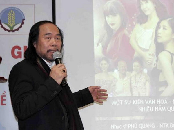 Hấp dẫn chương trình đại nhạc hội và thời trang Việt tại châu Âu ảnh 1