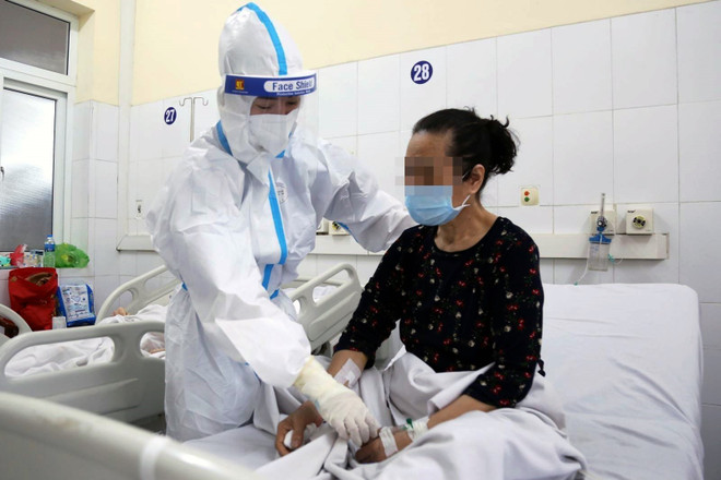 Quảng Ninh cấp cứu thành công ca mắc COVID-19 bị tai biến mạch máu não ảnh 1