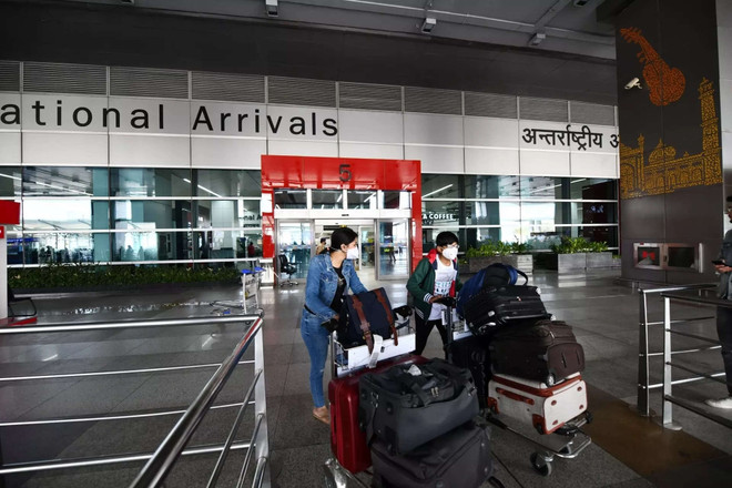 (Nguồn: The Economic Times) Du khách tới Ấn Độ sẽ không phải xét nghiệm COVID-19 ngẫu nhiên ảnh 1