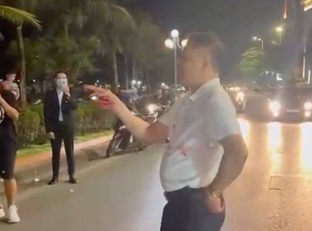 Quảng Ninh: Cách chức trung tá công an có hành vi thiếu chuẩn mực ảnh 1