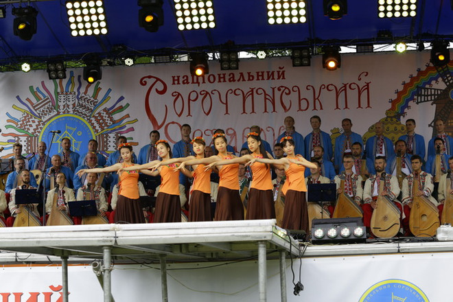 Gian hàng Việt Nam nổi bật trong Hội chợ truyền thống Ukraine ảnh 1