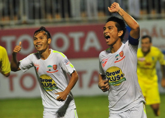 Cận cảnh màn ngược dòng ngoạn mục của HAGL trước Hà Nội T&T ảnh 1