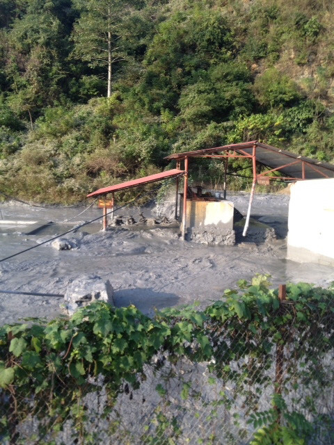 Vỡ cống bể chứa chất thải ở Cao Bằng: Tác động rất xấu tới sông Gâm ảnh 2