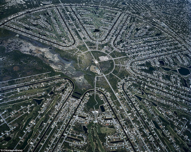 Những bức ảnh kỳ thú của các khu nhà ngoại ô nước Mỹ ảnh 4