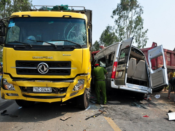 Thêm một người tử vong trong vụ tai nạn đau lòng tại Quảng Ngãi ảnh 1