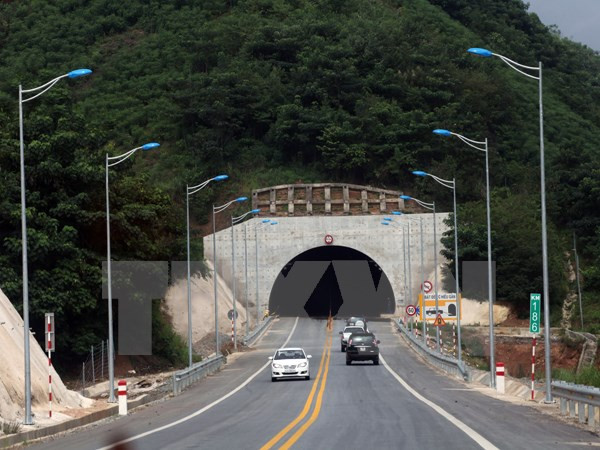 Chính phủ cần tích cực hơn trong quản lý và tái cơ cấu nợ công ảnh 1