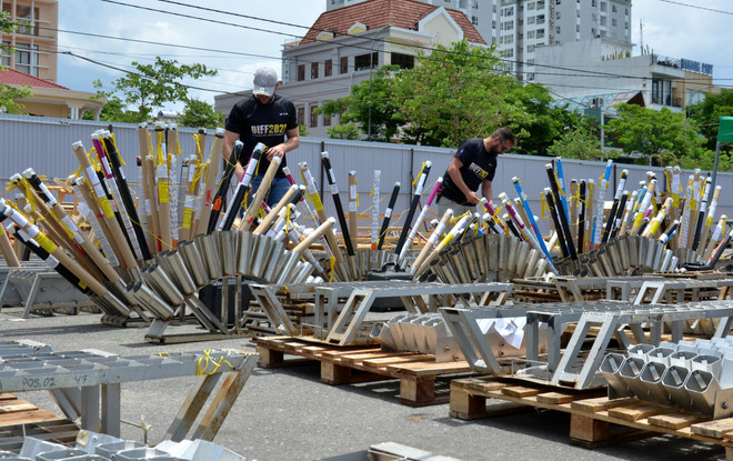 "Tân binh" Pháp, Canada hứa hẹn màn diễn ấn tượng ở Lễ hội Pháo hoa ảnh 1