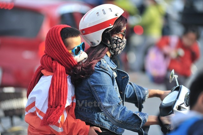 Hà Nội đón Tết Dương lịch trong tiết trời lạnh rét, TP.HCM mát mẻ ảnh 1