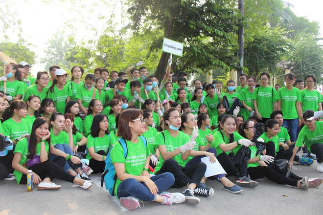 [Photo] Hàng trăm bạn trẻ nhảy flashmob kêu gọi bảo vệ hồ Hà Nội ảnh 12