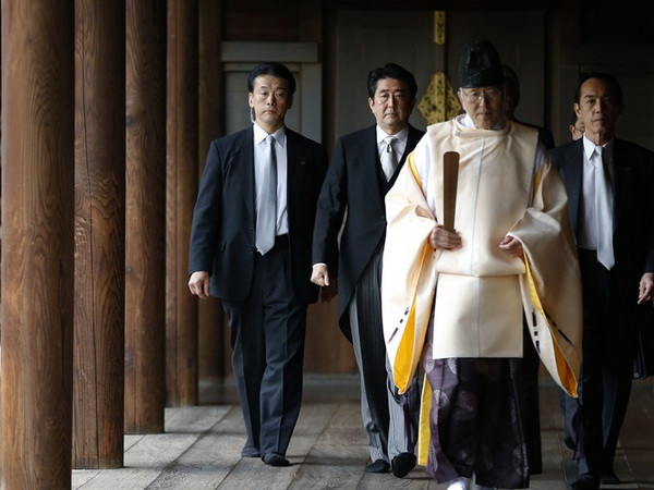 Trung Quốc chỉ trích Thủ tướng Nhật thăm đền Yasukuni ảnh 1