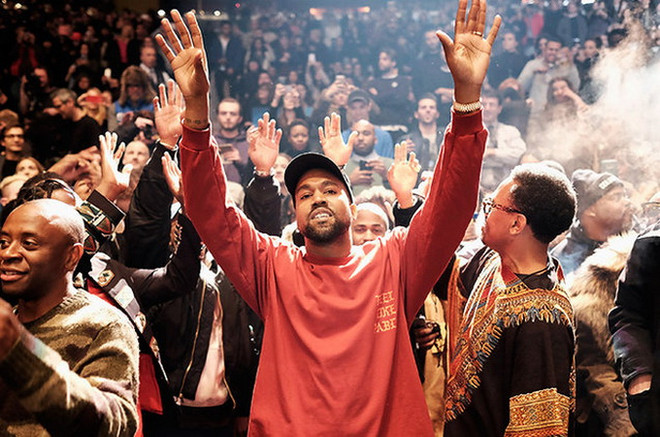 Kanye West làm nên lịch sử với album phát hành trên internet ảnh 1