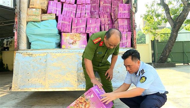 Đẩy lùi hàng lậu và hàng kém chất lượng dịp Tết Trung thu ảnh 1