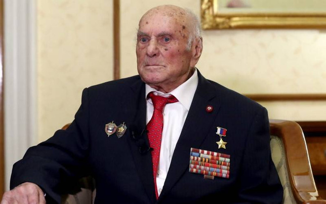 Sỹ quan tình báo vĩ đại Liên Xô, ông Aleksei Nikolayevich Botyan. (Nguồn: en.topwar.ru) Sỹ quan tình báo vĩ đại cùa Liên Xô qua đời ở tuổi 104 ảnh 1