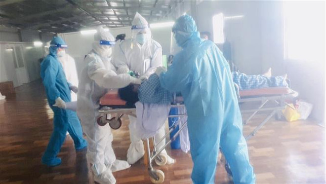 Số liệu ca mắc mới tại TP.HCM những ngày qua "rất đáng lo ngại" ảnh 1