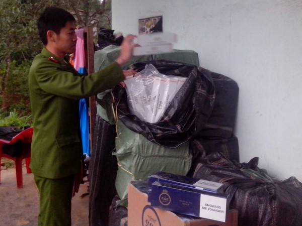 Công an Quảng Trị bắt giữ hàng lậu tuồn qua biên giới Việt-Lào ảnh 1