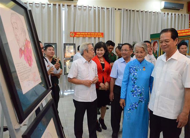 Nữ họa sỹ khắc họa Mẹ Việt Nam Anh hùng trở thành bất tử ảnh 1