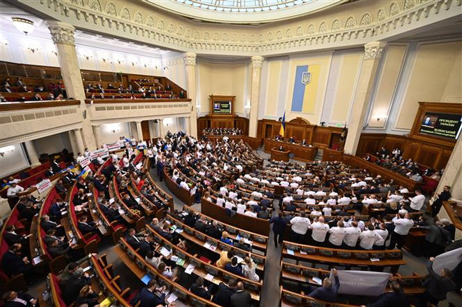 Quốc hội Ukraine thông qua các biện pháp trừng phạt Iran ảnh 1